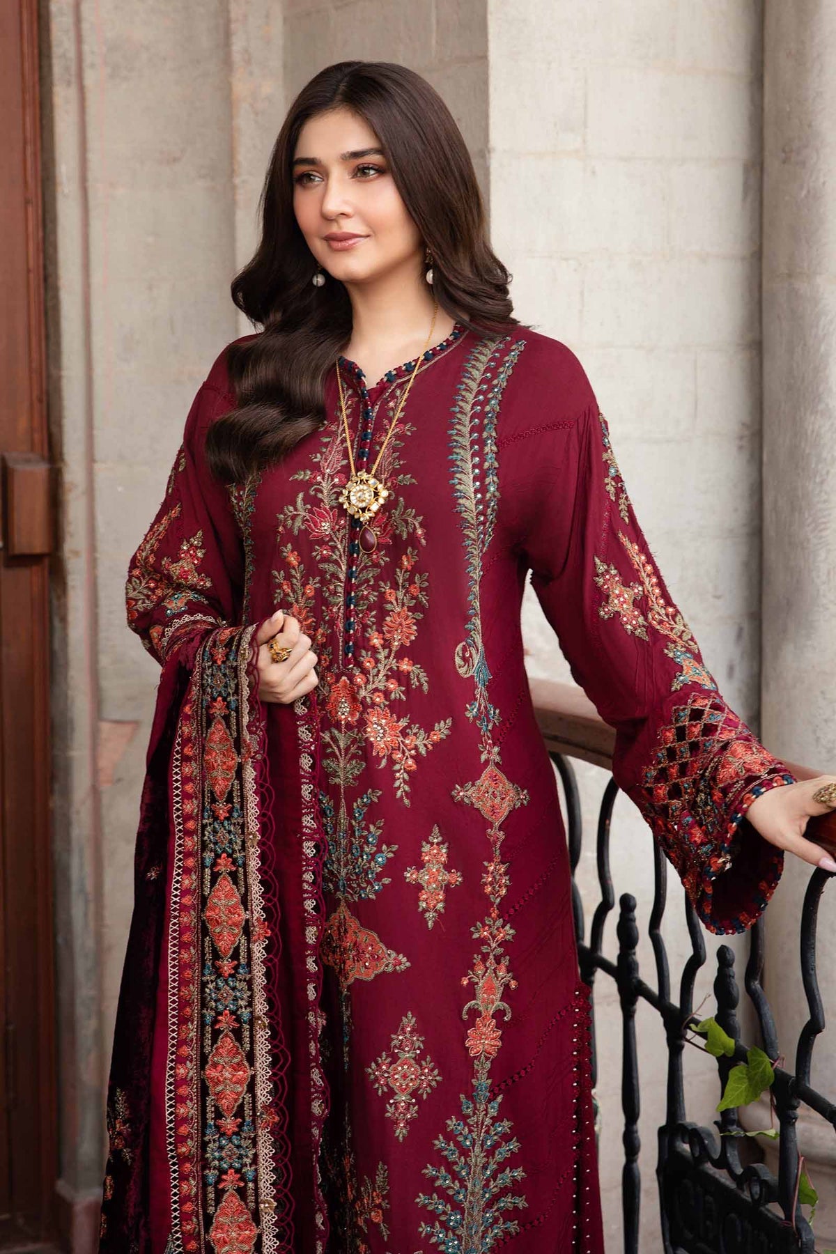 Pakistani Suits 3 Piece Unstitched Embroidered Twill Linen Suit | DL-1210 Al Libaas