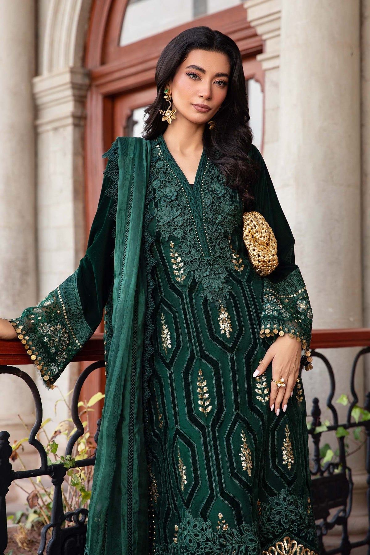 Pakistani Suits 3 Piece Unstitched Embroidered Velvet Suit | DL-1212 Al Libaas