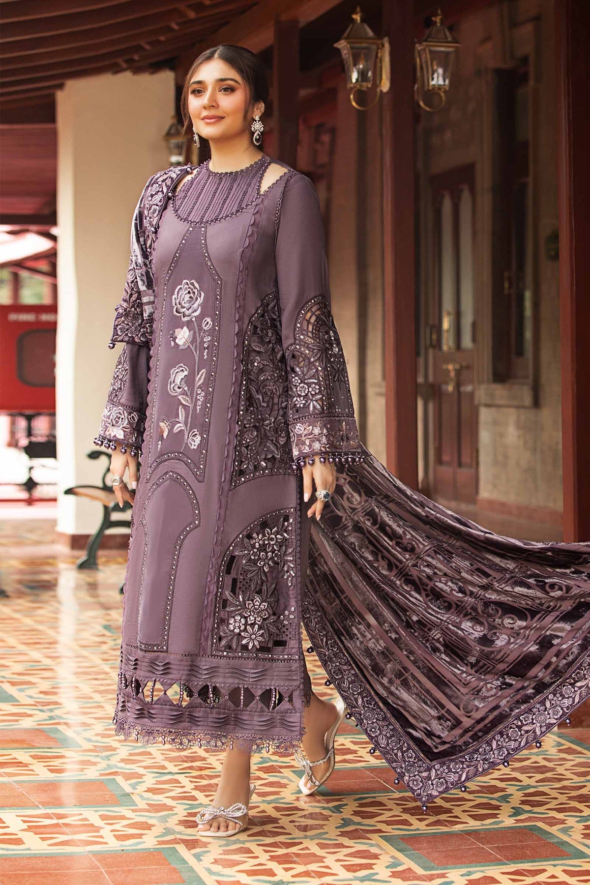 Pakistani Suits 3 Piece Unstitched Embroidered Linen Suit | DL-1202 Al Libaas