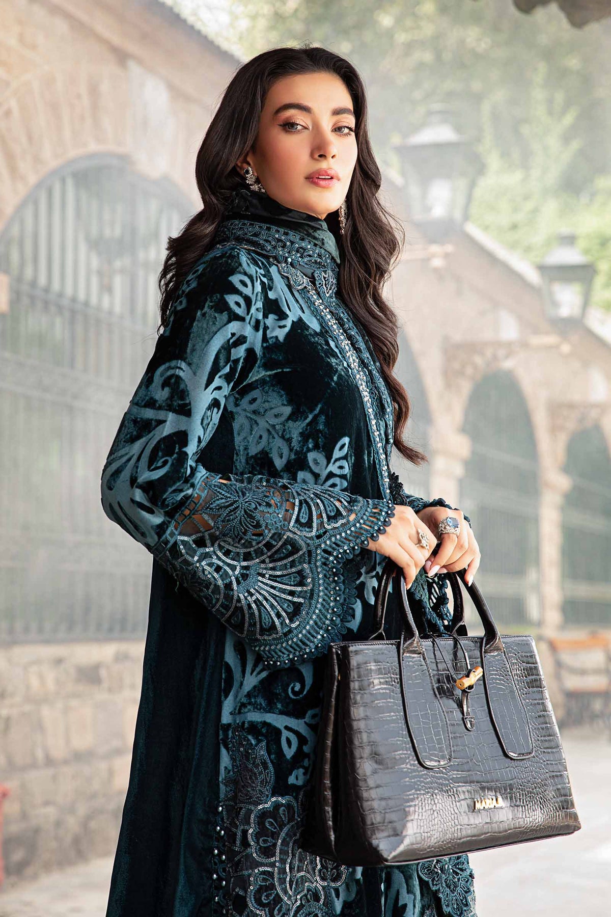 Pakistani Suits 3 Piece Unstitched Embroidered Palachi Suit | DL-1203 Al Libaas