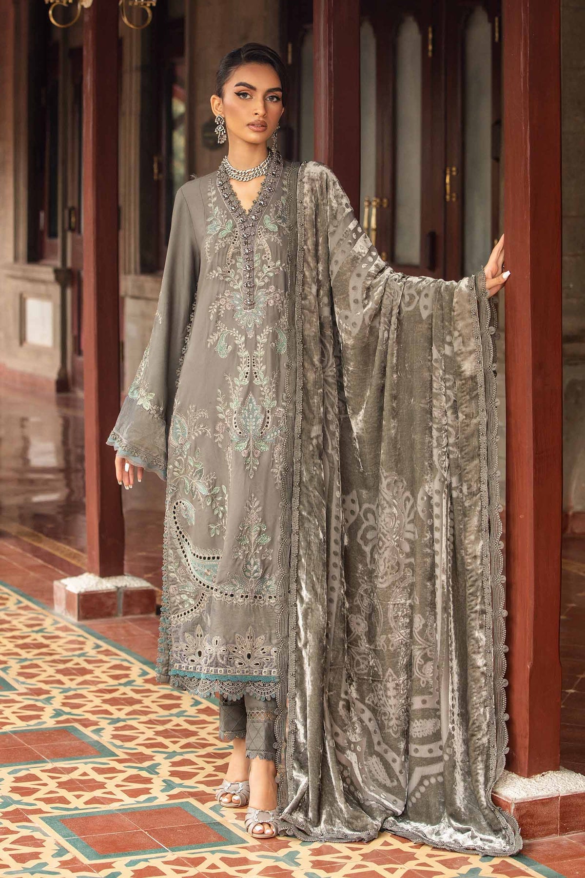 Pakistani Suits 3 Piece Unstitched Embroidered Velvet Suit | DL-1209 Al Libaas